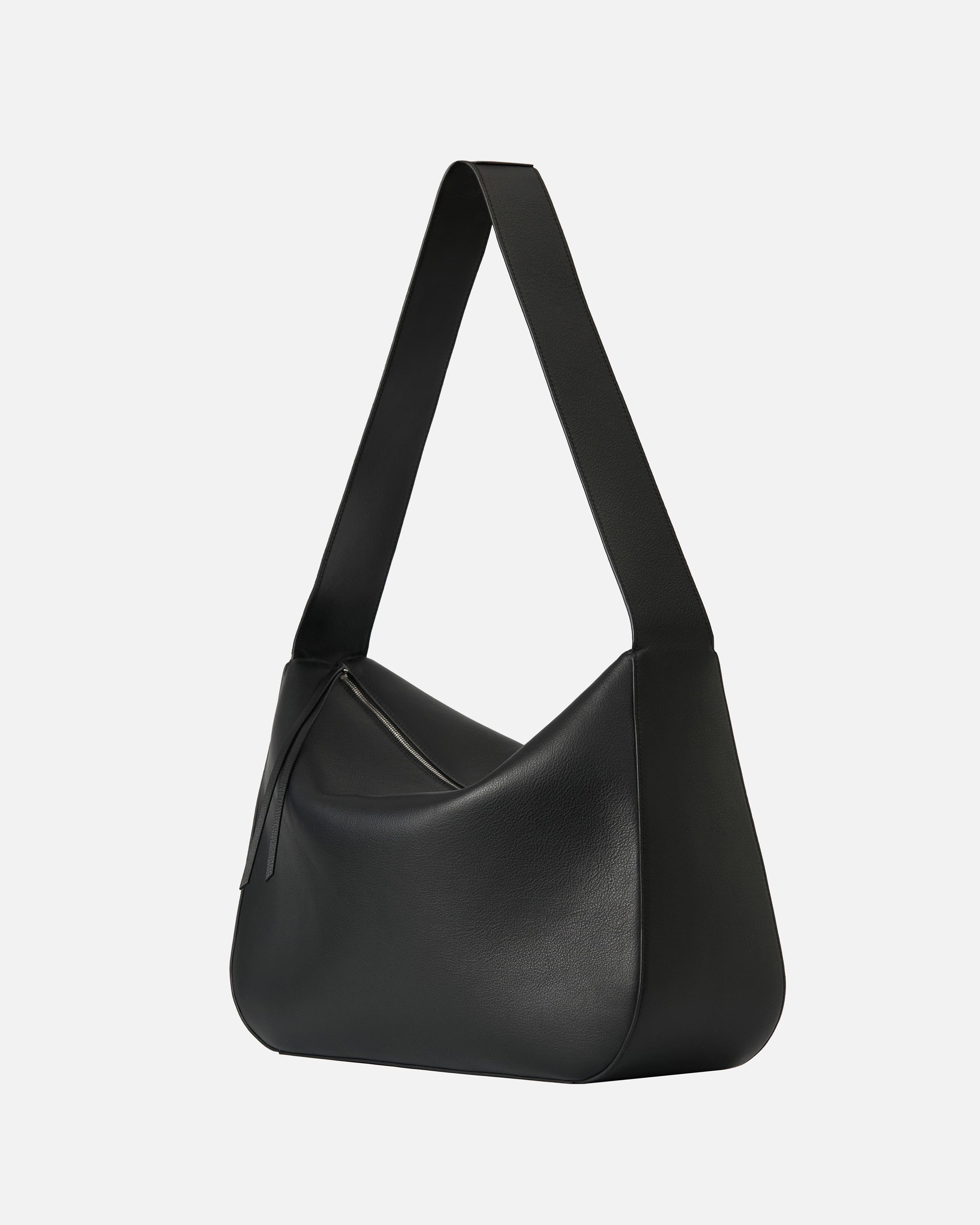 13CARRY BLACK