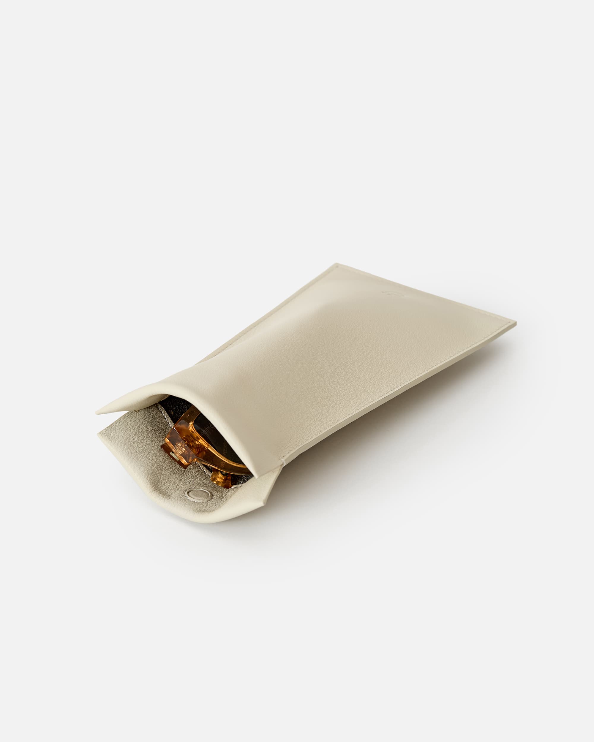 GLASSES CASE LAMB