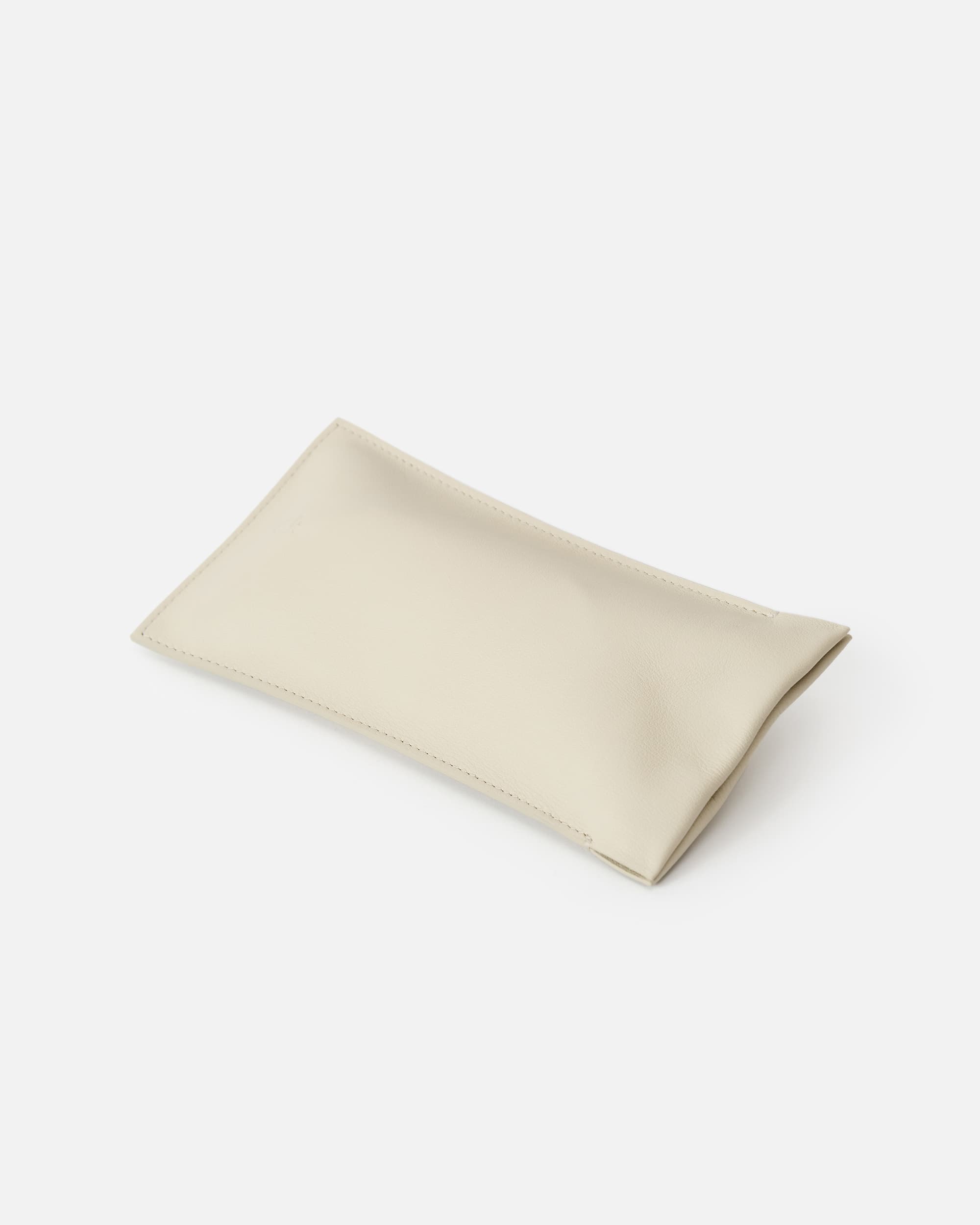 GLASSES CASE LAMB