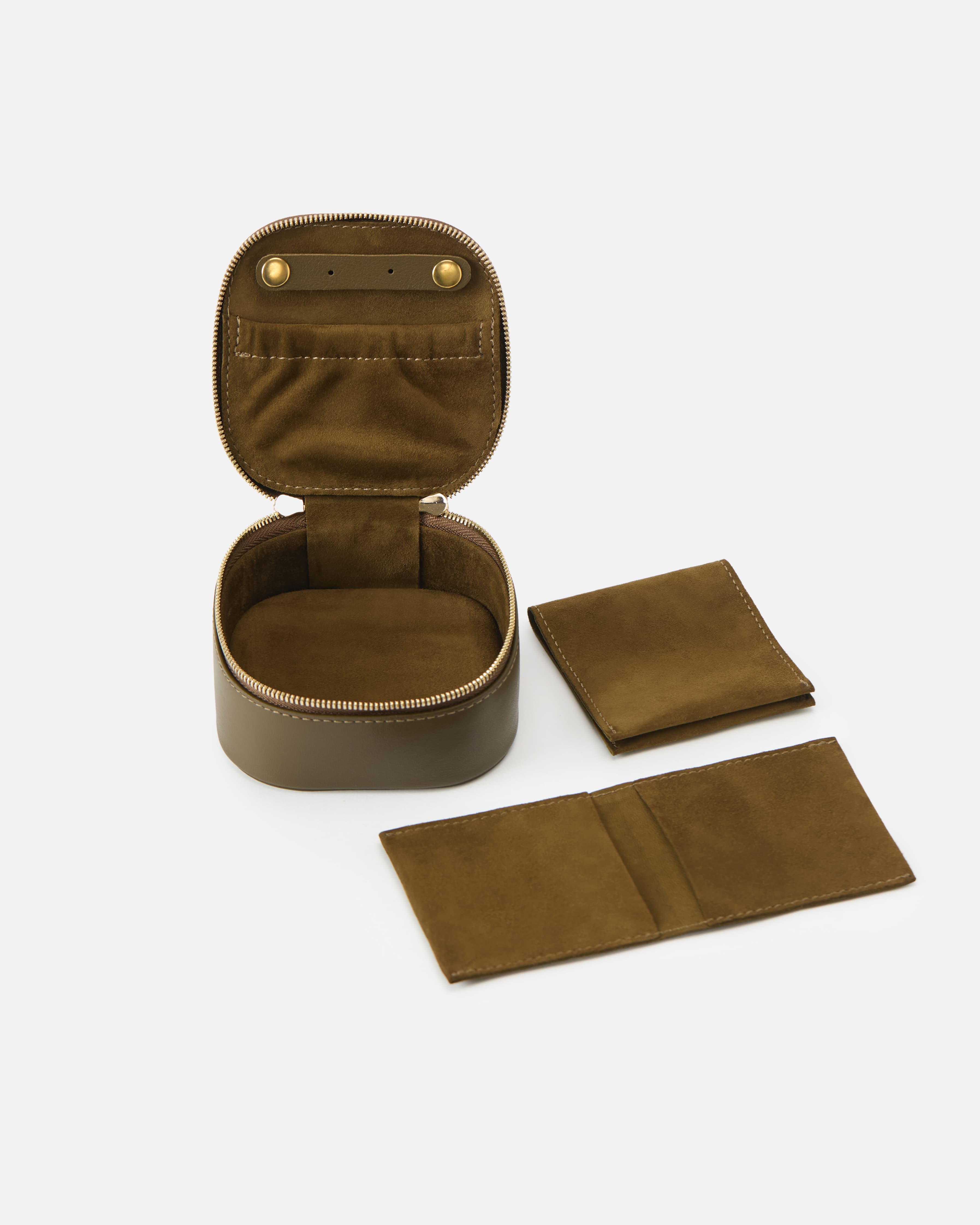 JEWELRY CASE YETI