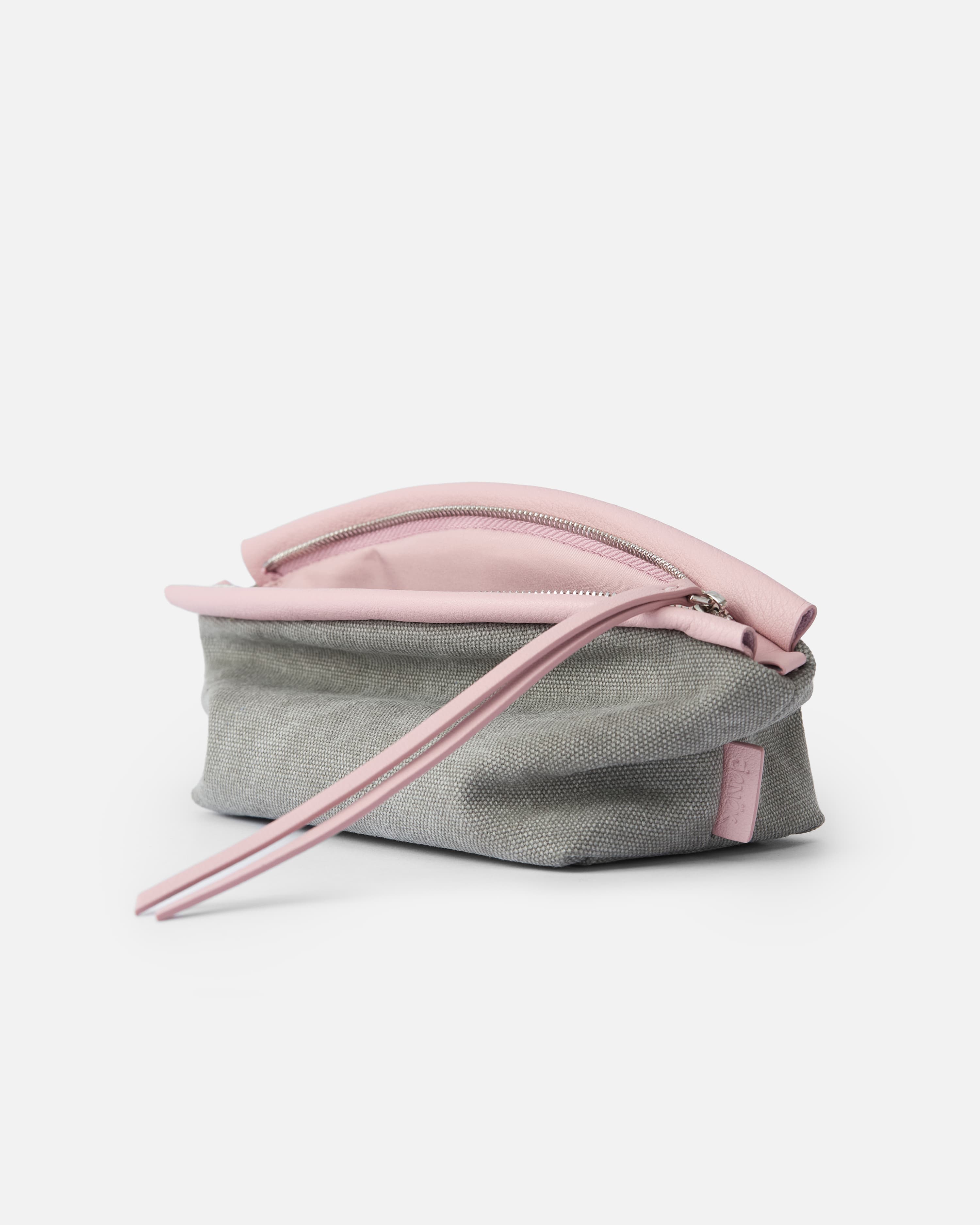 CANVAS SMALL CURVE CAMEO