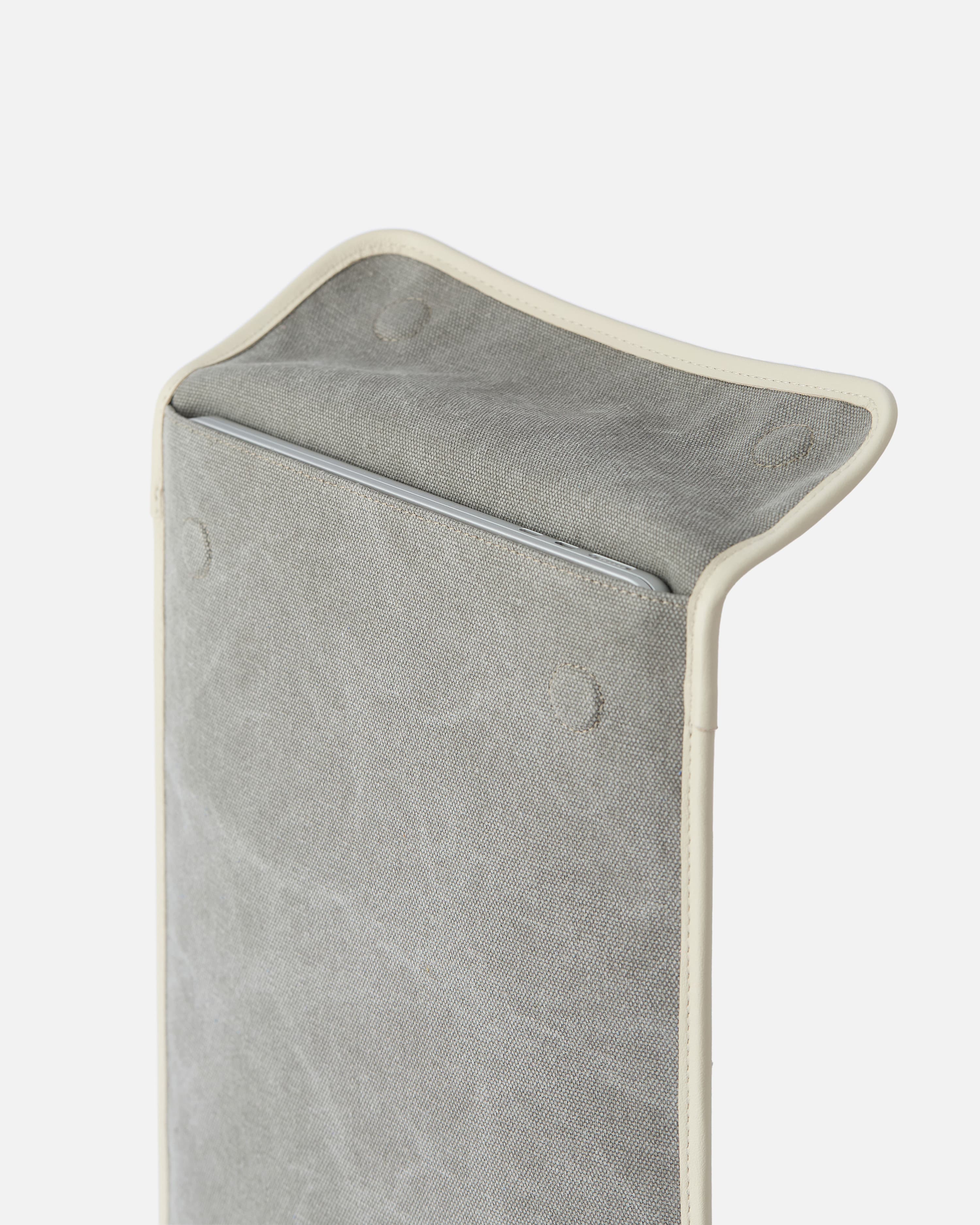 CANVAS LAPTOP CASE LAMB
