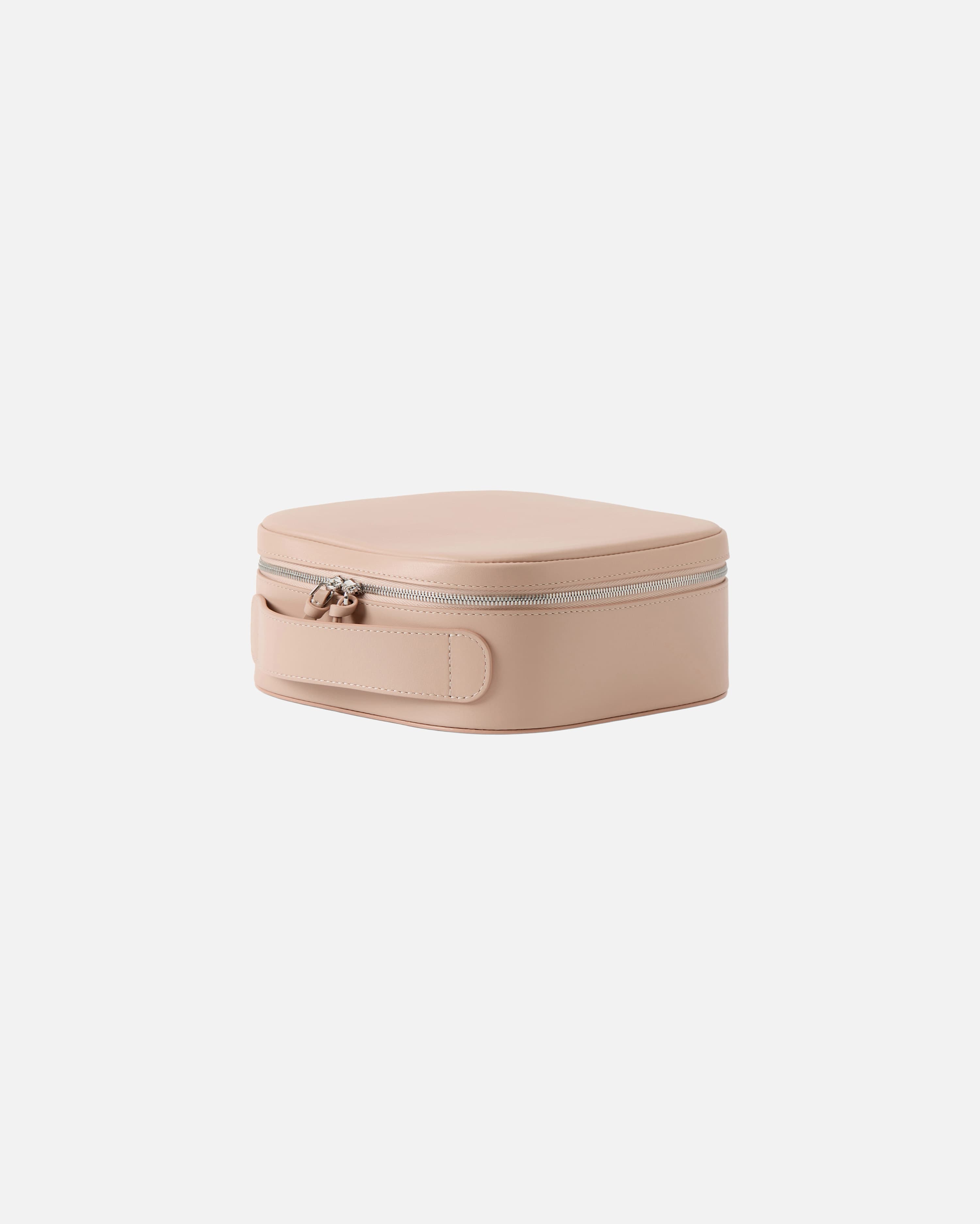 LOVE NUDE