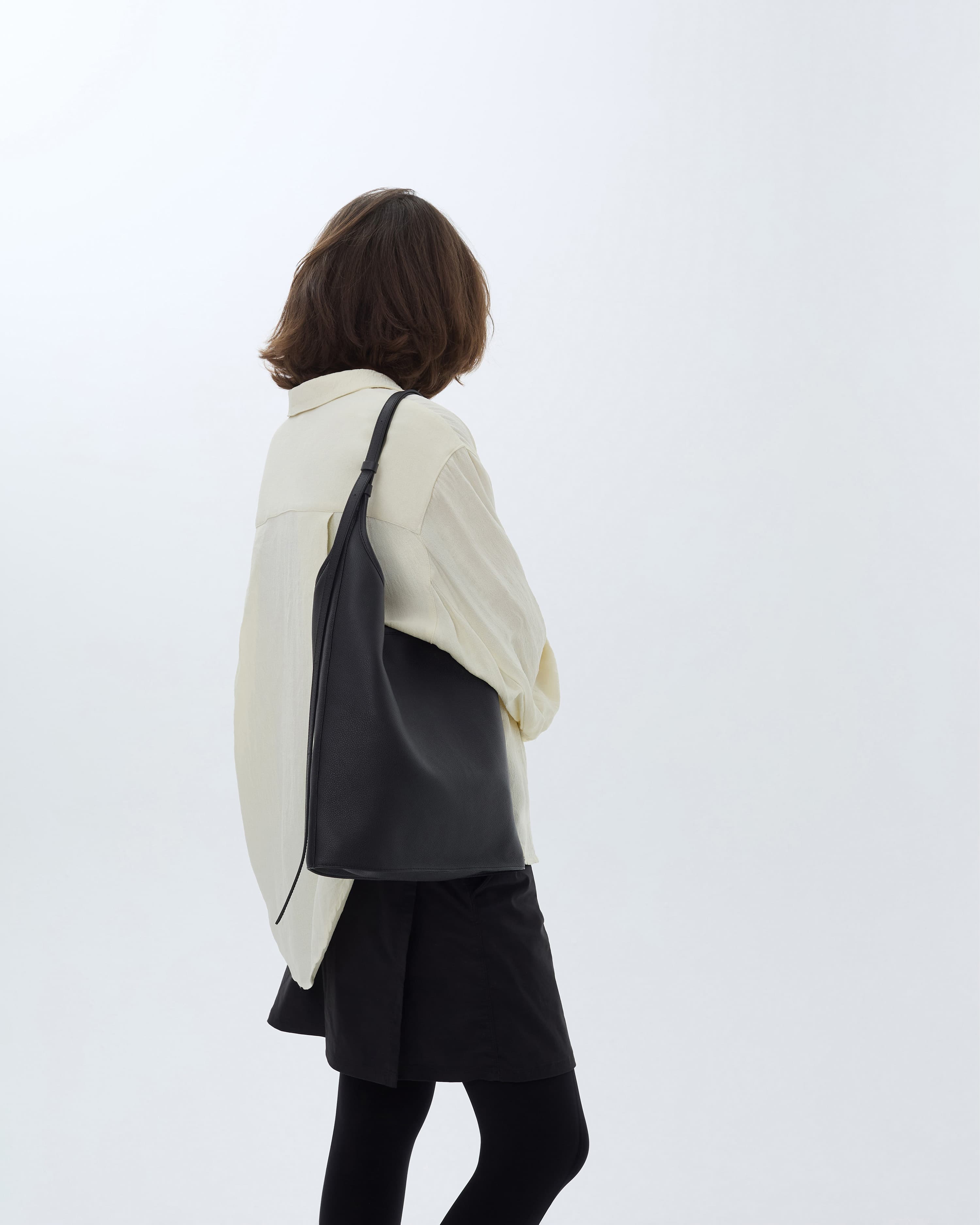 0EASE BLACK ( SILVER)